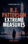 Книга Extreme Measures (A Brady Hawk Novel Book 20)